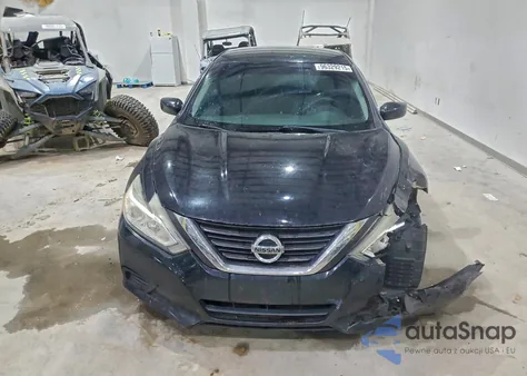 2016 Nissan Altima 2.5 z USA, uszkodzony, nr VIN 1N4AL3AP0GC239975